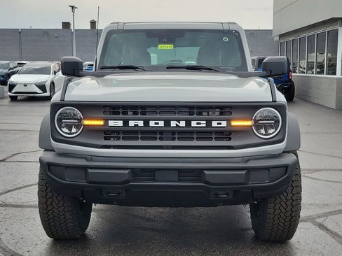 New 2026 Ford Bronco 2-Door AWD/4WD image 2