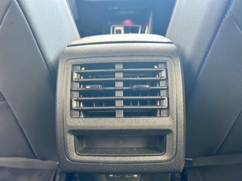 Certified 2025 Volkswagen GTI SE FWD image 36
