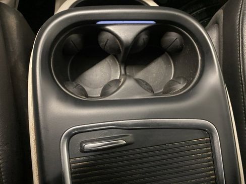 Used 2021 Chrysler Pacifica Touring-L image 26