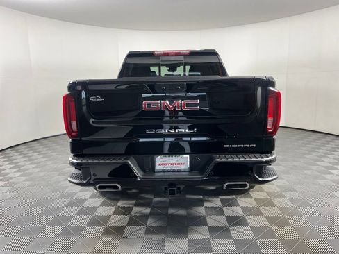 Used 2025 GMC Sierra 1500 Denali w/ Denali Reserve Package AWD/4WD image 11