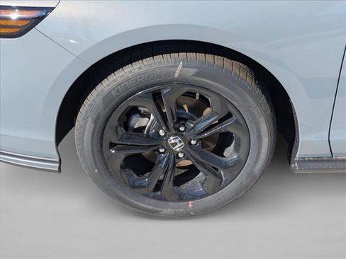 New 2025 Honda Accord SE image 10