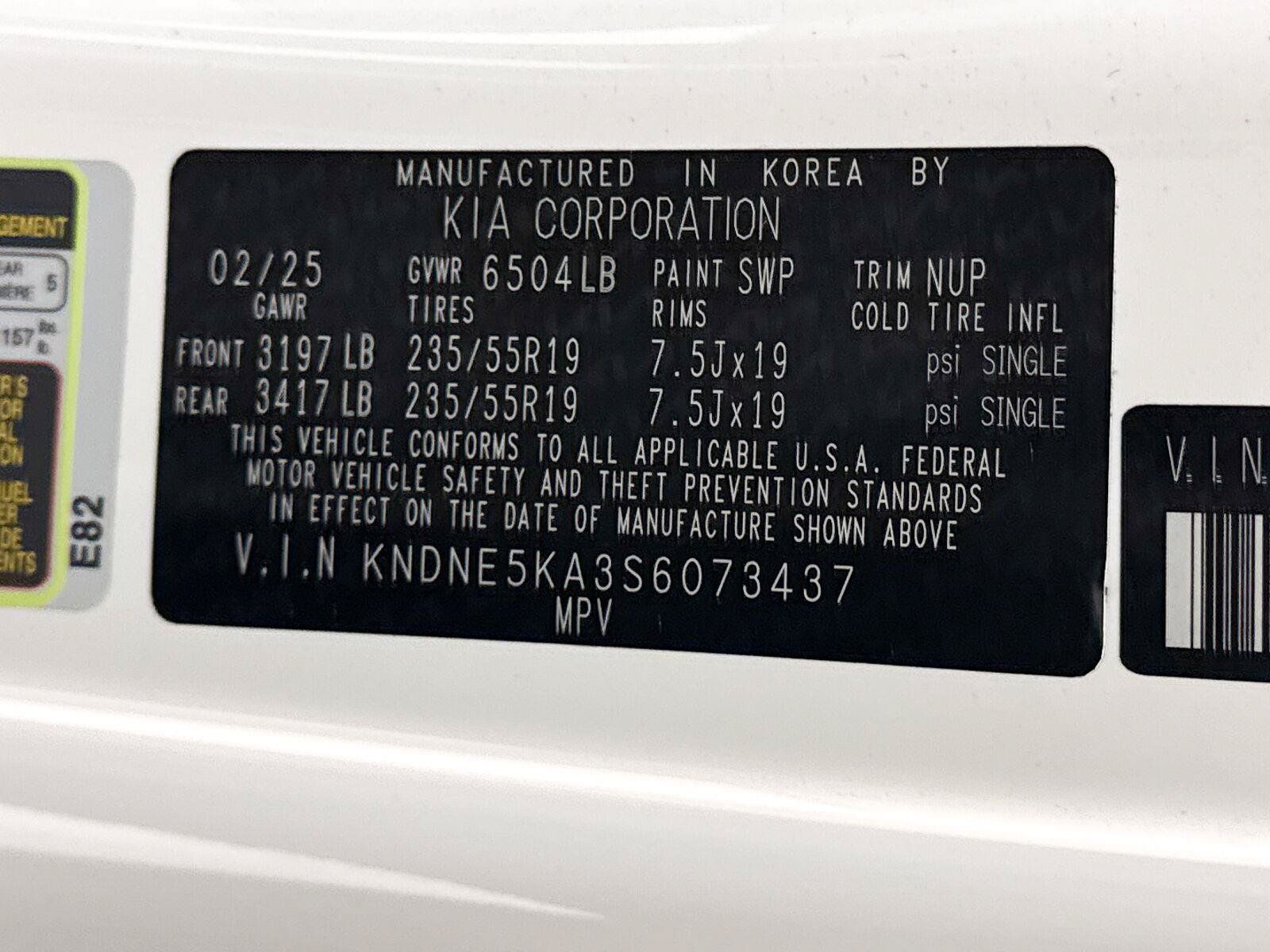 Used 2025 Kia Carnival SX Prestige FWD image 42