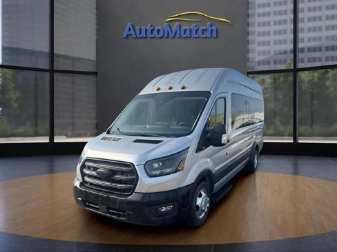Used 2023 Ford Transit 350 XLT image 4