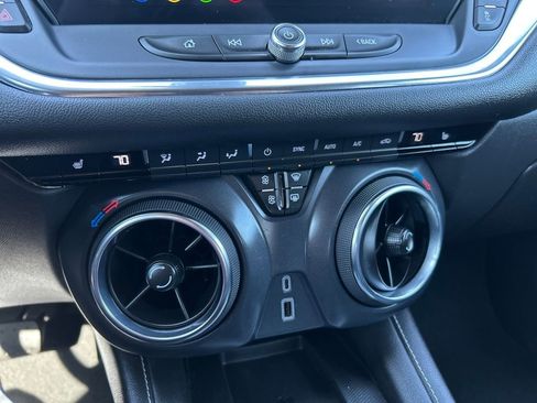 Certified 2023 Chevrolet Blazer LT w/ Convenience Package image 33