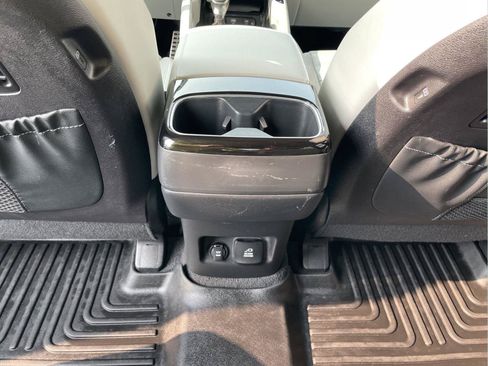 Used 2024 Kia Telluride SX Prestige AWD/4WD image 19