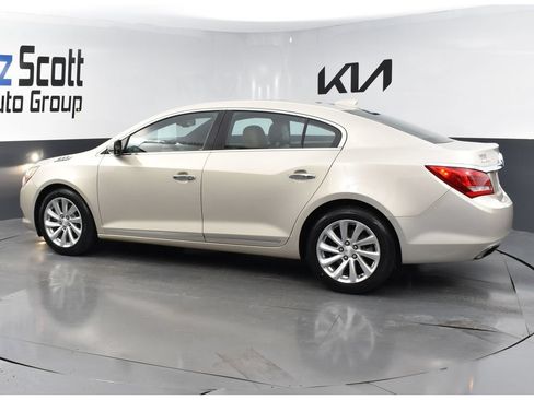 Used 2015 Buick LaCrosse Leather w/ Experience Buick Package FWD image 3