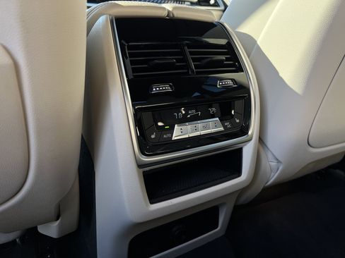 Certified 2025 BMW X6 M60i AWD/4WD image 41
