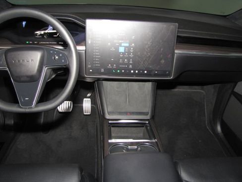 Used 2023 Tesla Model X AWD/4WD image 13