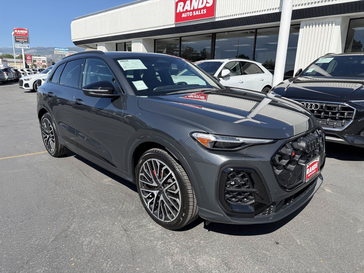 Used 2025 Audi SQ5 Premium Plus AWD/4WD image 2