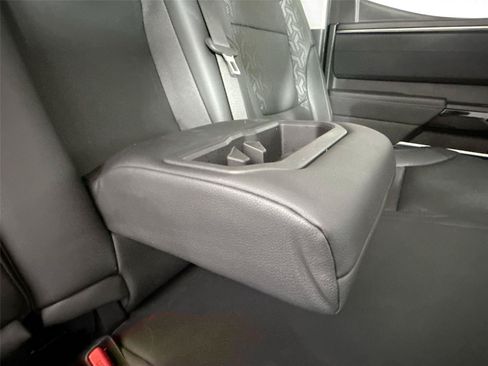 Used 2023 Toyota Tundra Limited AWD/4WD image 38