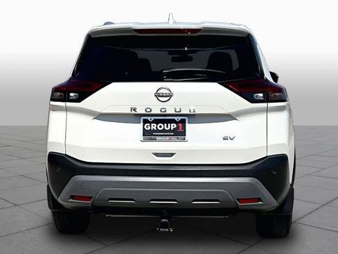 Certified 2023 Nissan Rogue SV w/ SV Premium B Package FWD image 5