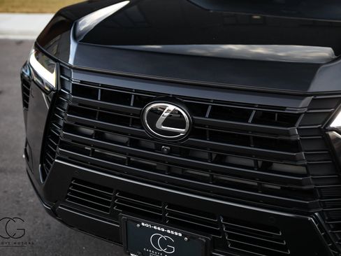 Used 2025 Lexus GX 550 w/ Accessory Package (2T) image 24