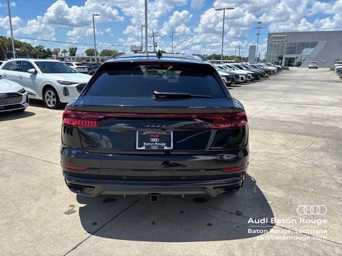 Used 2023 Audi Q8 Prestige w/ Prestige Package AWD/4WD image 6