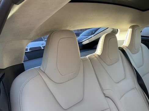 Used 2019 Tesla Model S Long Range image 55