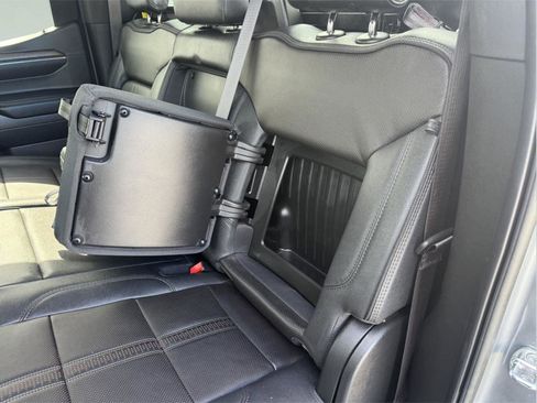 Used 2023 Chevrolet Silverado 1500 High Country w/ Technology Package AWD/4WD image 10