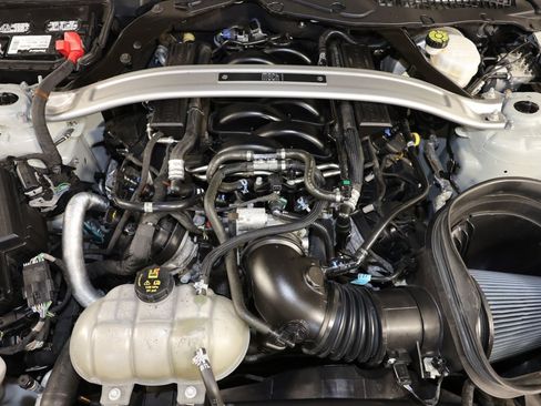 Used 2021 Ford Mustang Mach 1 w/ Mach 1 Handling Package RWD image 36