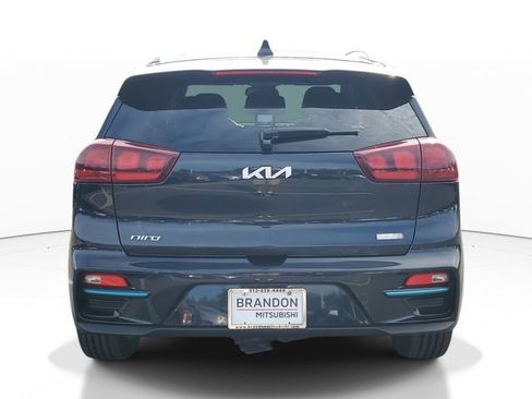 Used 2022 Kia Niro EX image 6