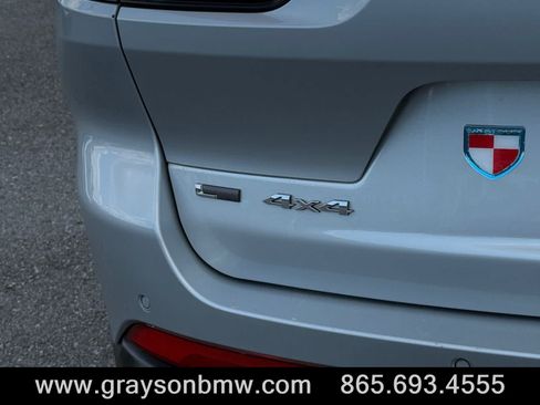 Used 2021 Jeep Grand Cherokee L Limited AWD/4WD image 11