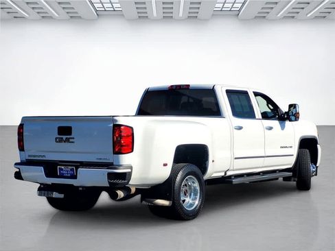Used 2016 GMC Sierra 3500 Denali w/ Duramax Plus Package image 6