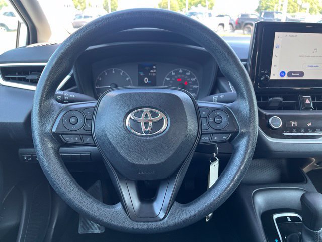 Used 2025 Toyota Corolla LE FWD image 19