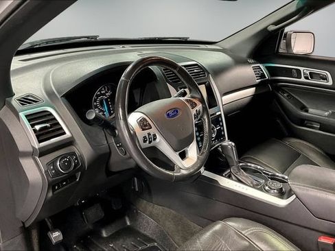 Used 2015 Ford Explorer Sport w/ Equipment Group 401A AWD/4WD image 18