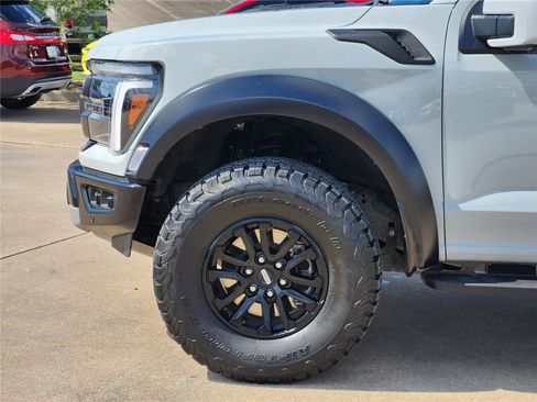 Certified 2024 Ford F150 Raptor AWD/4WD image 8