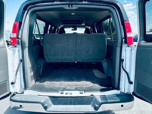 Used 2023 Chevrolet Express 3500 LT w/ LT Preferred Equipment Group image 11