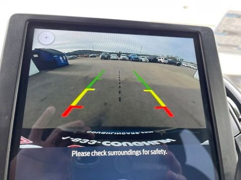 Used 2022 Ford Edge SE image 19