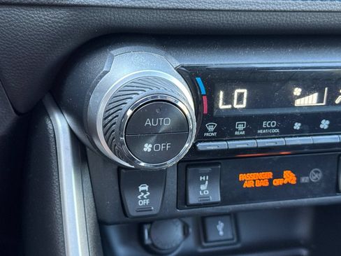Certified 2022 Toyota RAV4 XSE AWD/4WD image 30