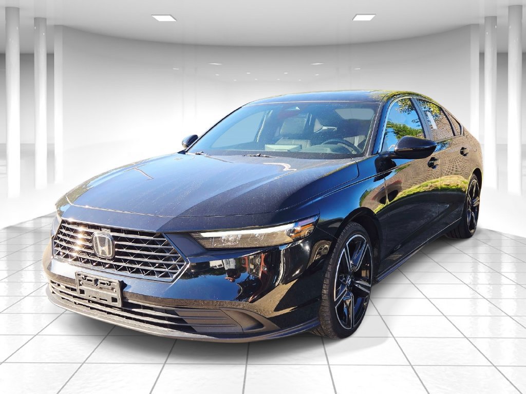Used 2024 Honda Accord Sport image 6