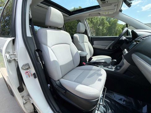 Used 2018 Subaru Forester 2.5i Premium w/ All-Weather Package AWD/4WD image 19
