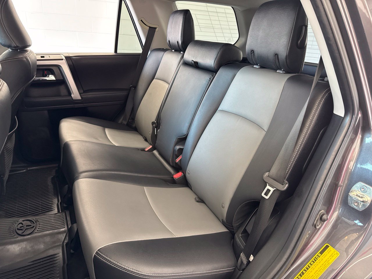 Used 2023 Toyota 4Runner SR5 Premium w/ Moonroof Package AWD/4WD image 40