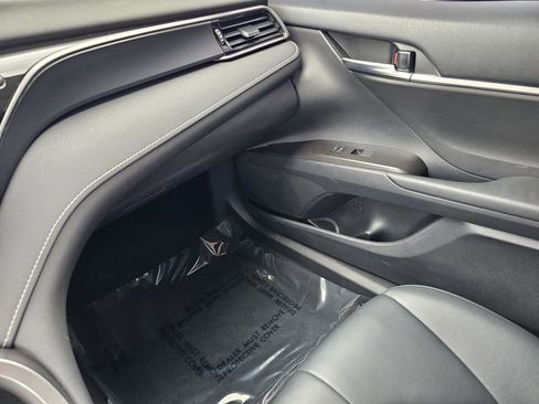 Used 2023 Toyota Camry SE image 25