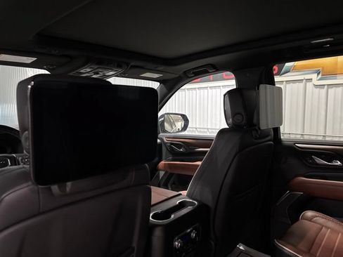 Used 2024 GMC Yukon Denali Ultimate AWD/4WD image 22
