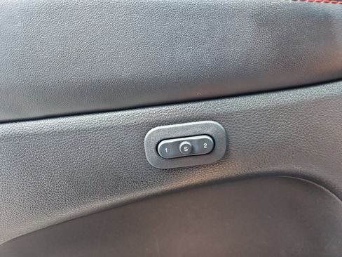 Used 2019 Jeep Grand Cherokee Trailhawk AWD/4WD image 16