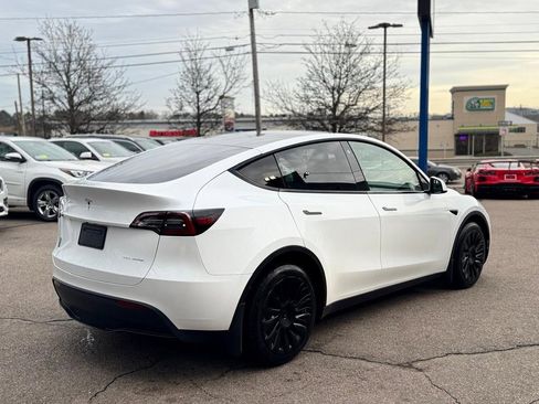 Used 2023 Tesla Model Y Long Range image 6