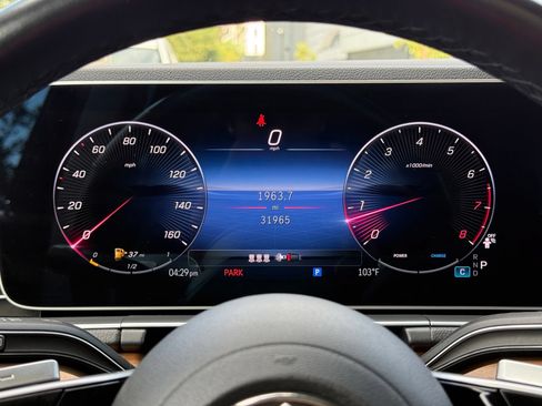 Used 2024 Mercedes-Benz GLE 350 4MATIC image 16