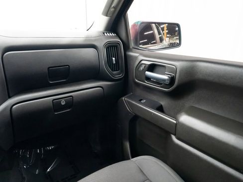 Used 2020 Chevrolet Silverado 1500 Custom w/ Custom Value Package AWD/4WD image 10