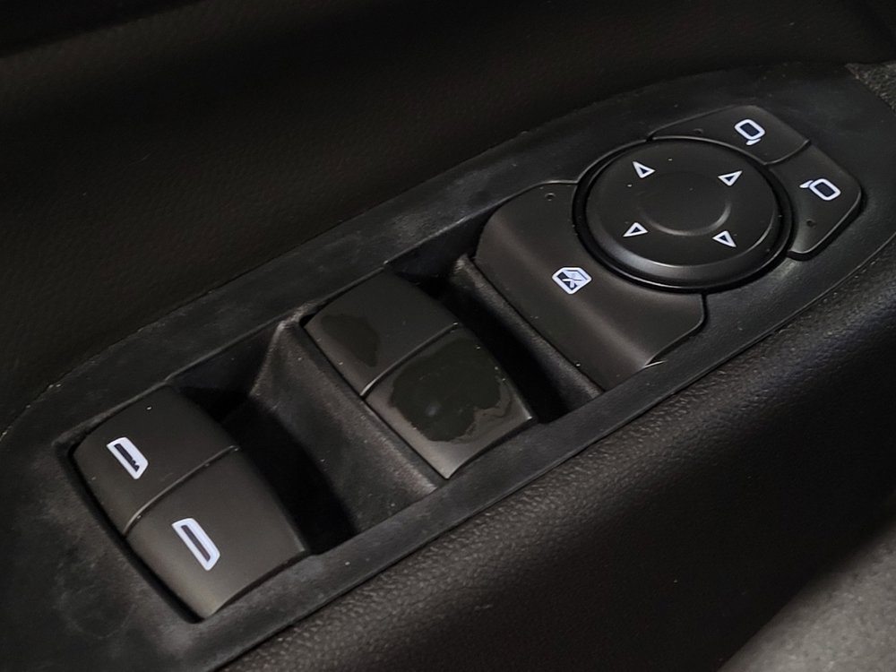 Used 2019 Chevrolet Equinox LT FWD image 27