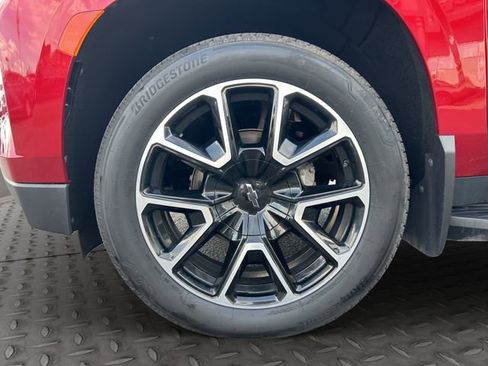 Used 2021 Chevrolet Tahoe RST w/ Luxury Package AWD/4WD image 27