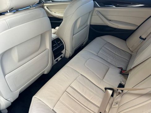 Used 2017 BMW 530i image 12