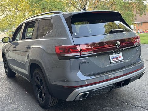 New 2026 Volkswagen Atlas Peak Edition AWD/4WD image 21