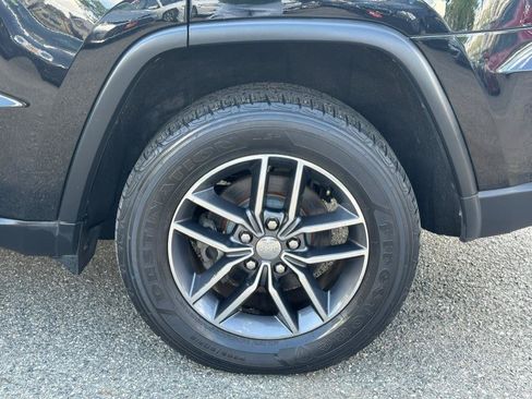 Used 2020 Jeep Grand Cherokee Laredo w/ Quick Order Package 2BN North AWD/4WD image 40