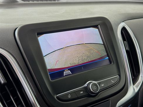 Used 2021 Chevrolet Equinox LT image 13