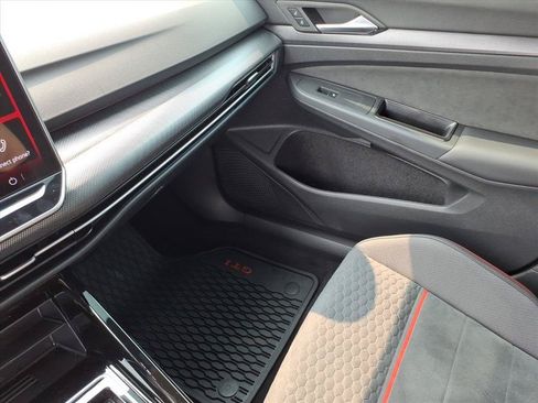Used 2025 Volkswagen GTI SE FWD image 24