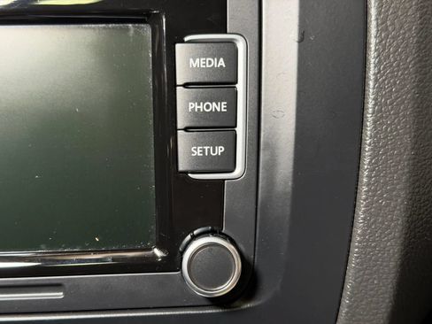 Used 2012 Volkswagen Jetta SE FWD image 35