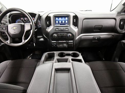 Used 2020 Chevrolet Silverado 2500 Custom w/ Custom Value Package AWD/4WD image 3