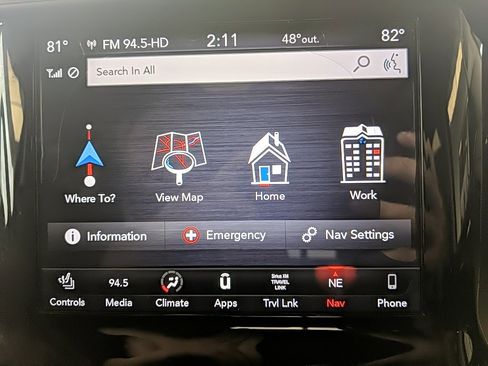 Used 2019 RAM 1500 Laramie image 18