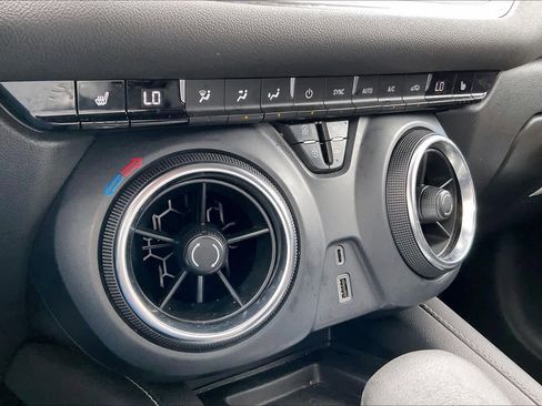Certified 2023 Chevrolet Blazer LT w/ Convenience Package FWD image 31