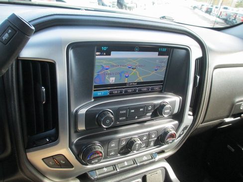 Used 2018 GMC Sierra 1500 SLT w/ SLT Premium Package image 25